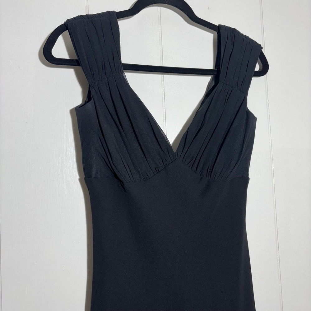 Y2K LBD Black Silk V-Neck Bias Pleated Midi Cocktail Dress Size 6 Quiet Luxury